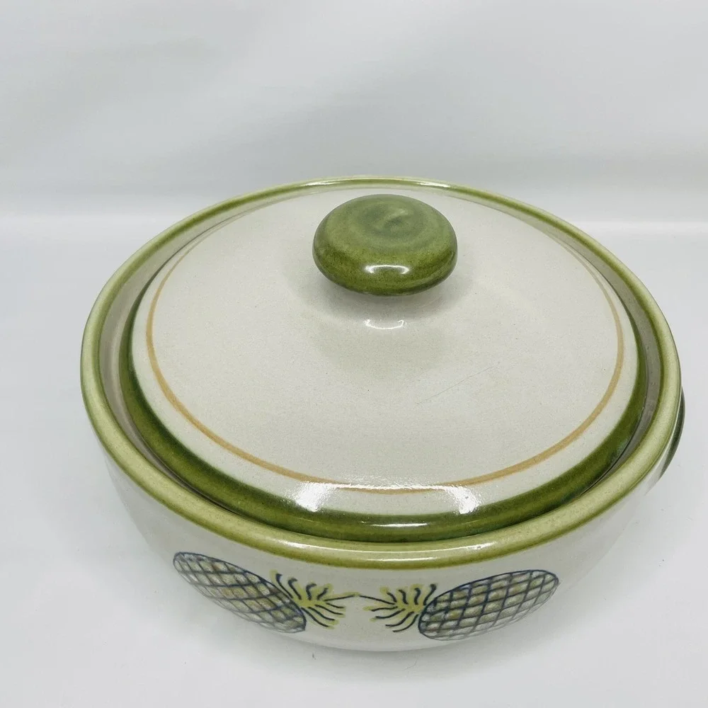 Louisville Pottery Stoneware Pineapple Print 2 qt. Round Covered Casserole w/Lid